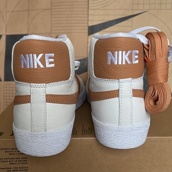 Nike SB Zoom Blazer Mid ISO white/LT cognac-white-white Men’s - Picture 14 of 16